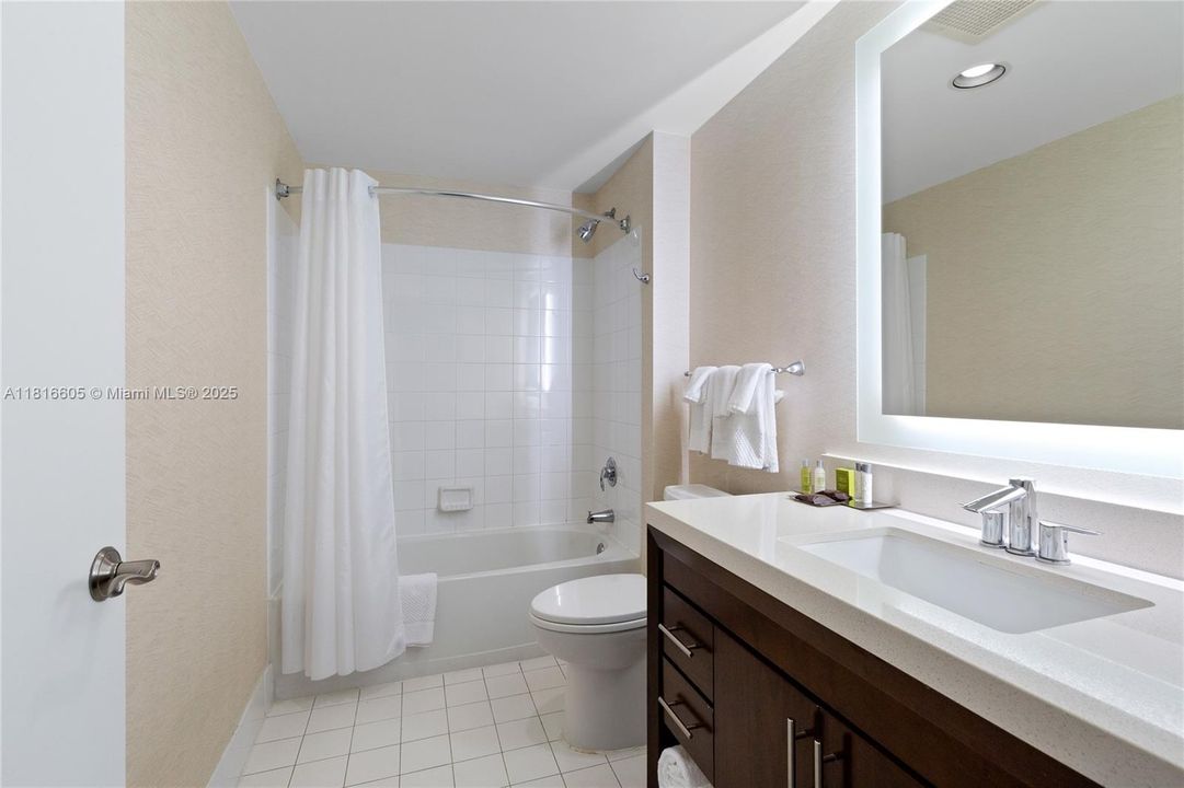 待售: $875,000 (3 贝兹, 3 浴室, 1860 平方英尺)