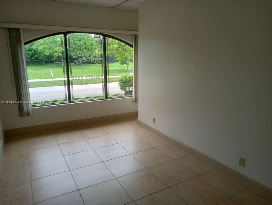 Recientemente alquilado: $1,650 (0 camas, 0 baños, 0 Pies cuadrados)