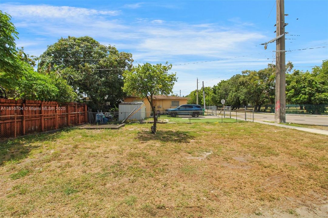 Recently Sold: $770,000 (4 beds, 2 baths, 1643 Square Feet)