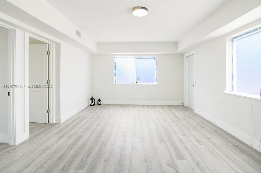 Recently Sold: $770,000 (4 beds, 2 baths, 1643 Square Feet)