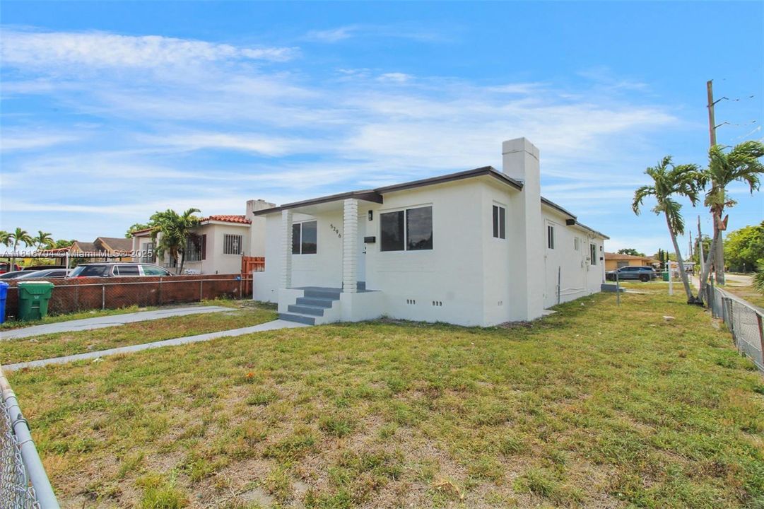 Recently Sold: $770,000 (4 beds, 2 baths, 1643 Square Feet)