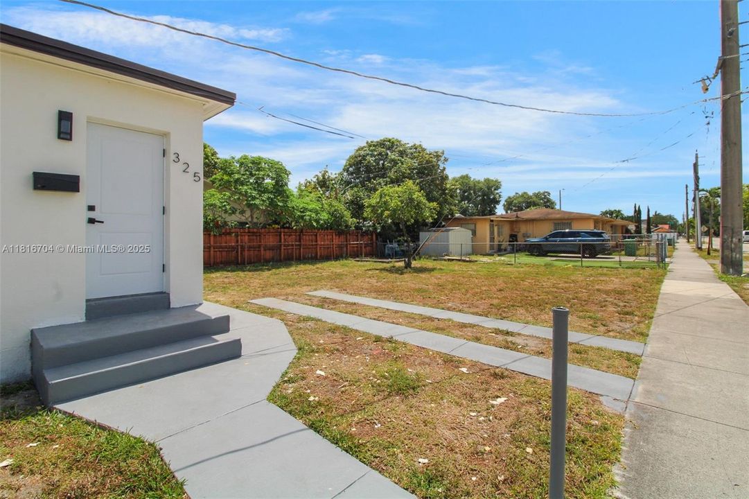 Recently Sold: $770,000 (4 beds, 2 baths, 1643 Square Feet)