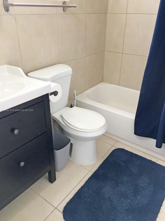 Recently Rented: $1,050 (0 beds, 1 baths, 0 Square Feet)