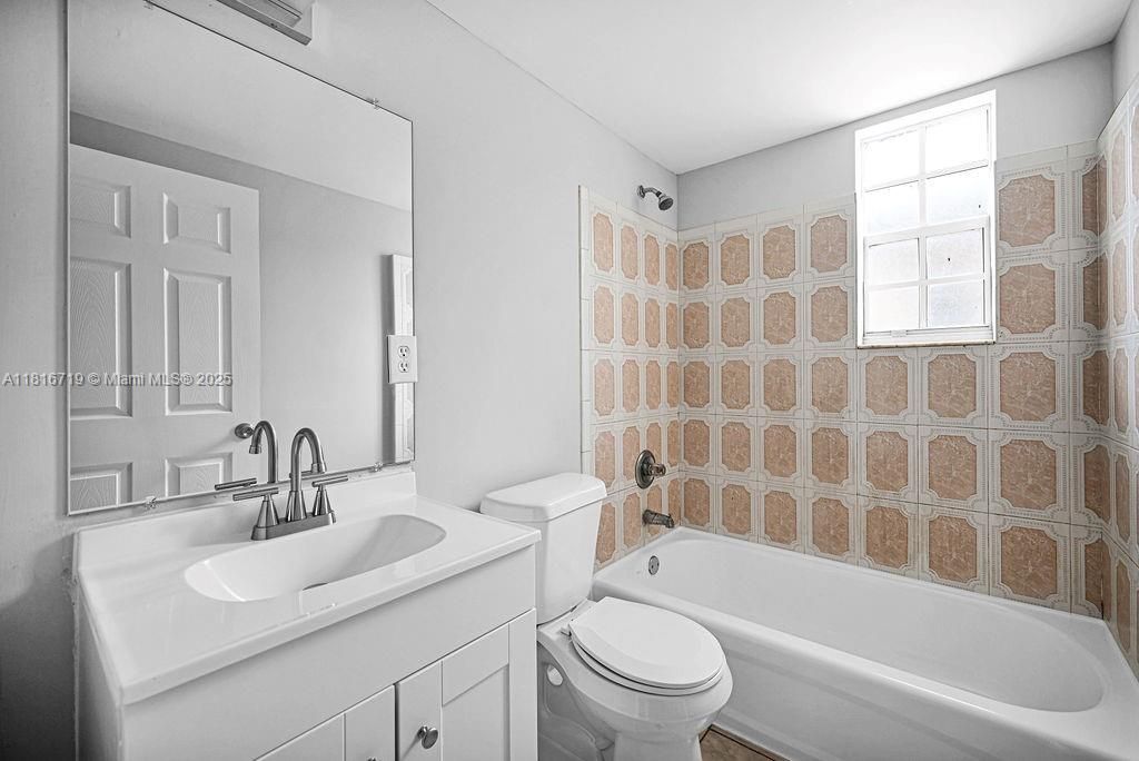 待售: $172,500 (3 贝兹, 2 浴室, 1056 平方英尺)