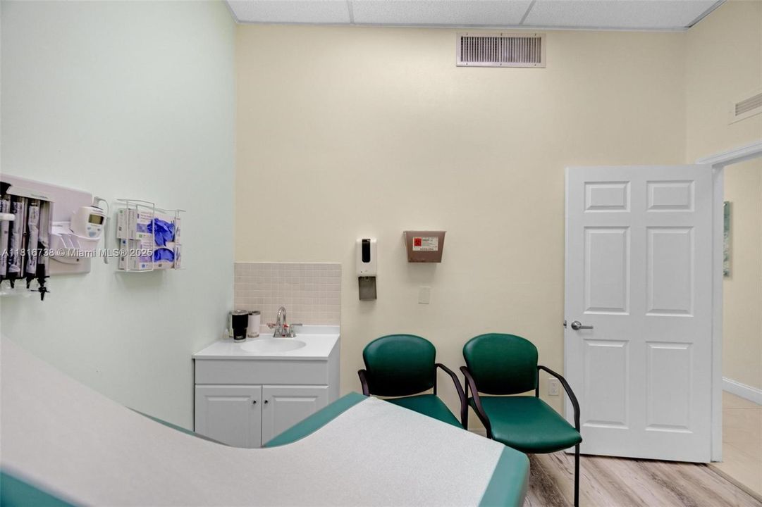 Recently Sold: $2,500,000 (0 beds, 0 baths, 0 Square Feet)