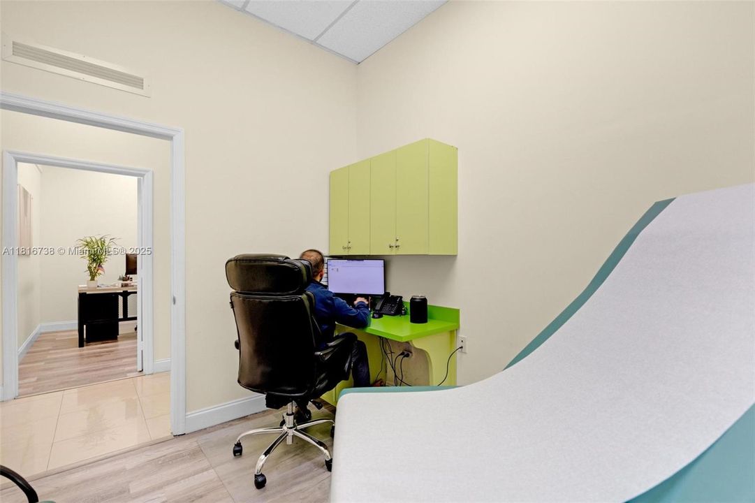 Recently Sold: $2,500,000 (0 beds, 0 baths, 0 Square Feet)