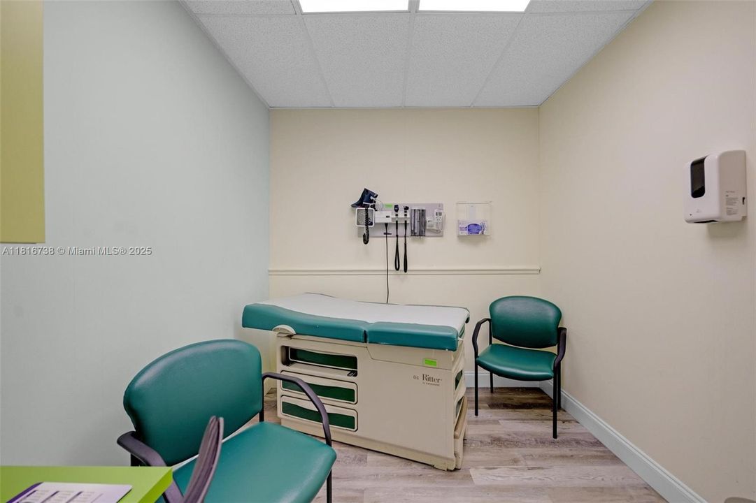 Recently Sold: $2,500,000 (0 beds, 0 baths, 0 Square Feet)