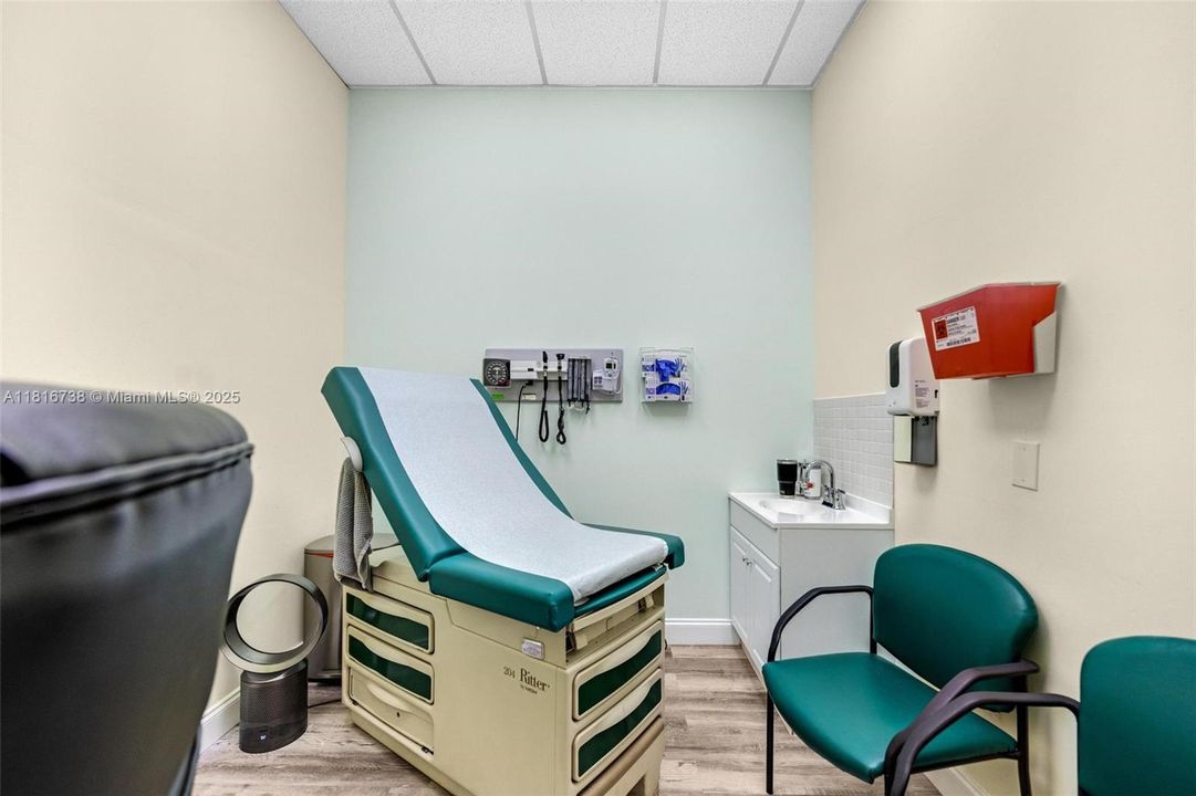 Recently Sold: $2,500,000 (0 beds, 0 baths, 0 Square Feet)