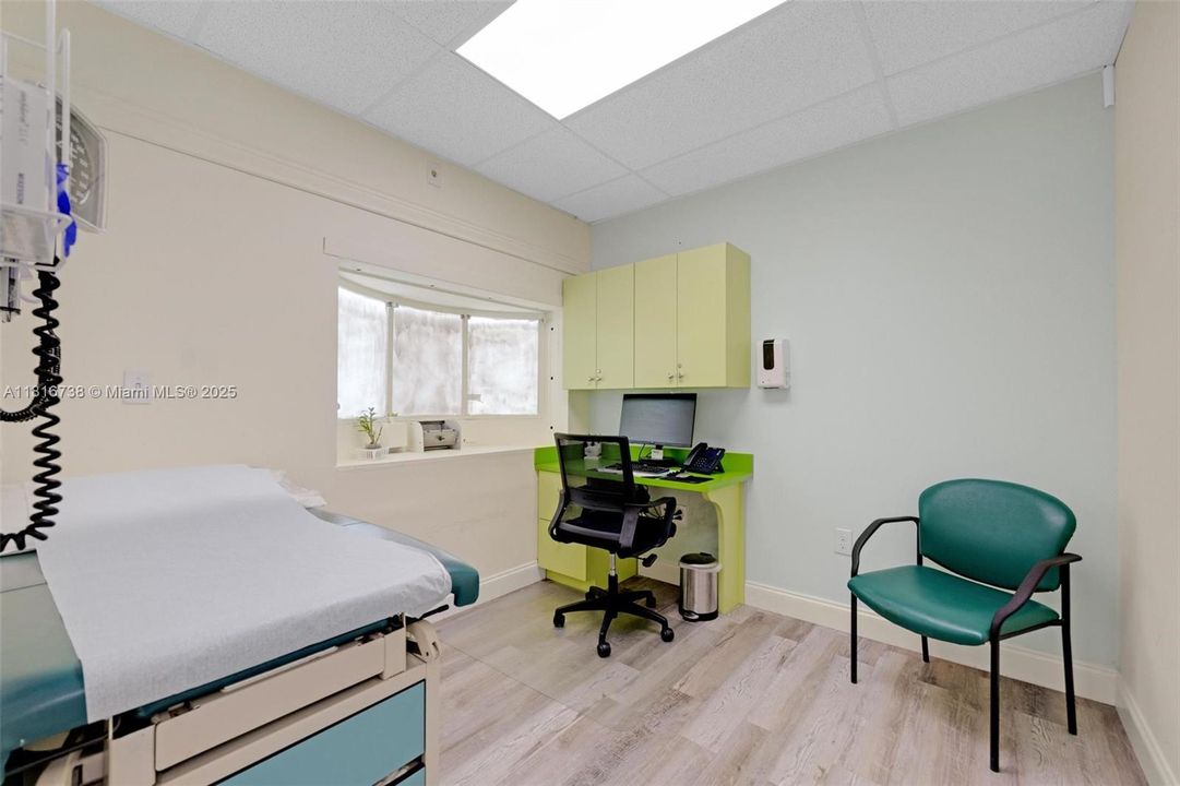 Recently Sold: $2,500,000 (0 beds, 0 baths, 0 Square Feet)