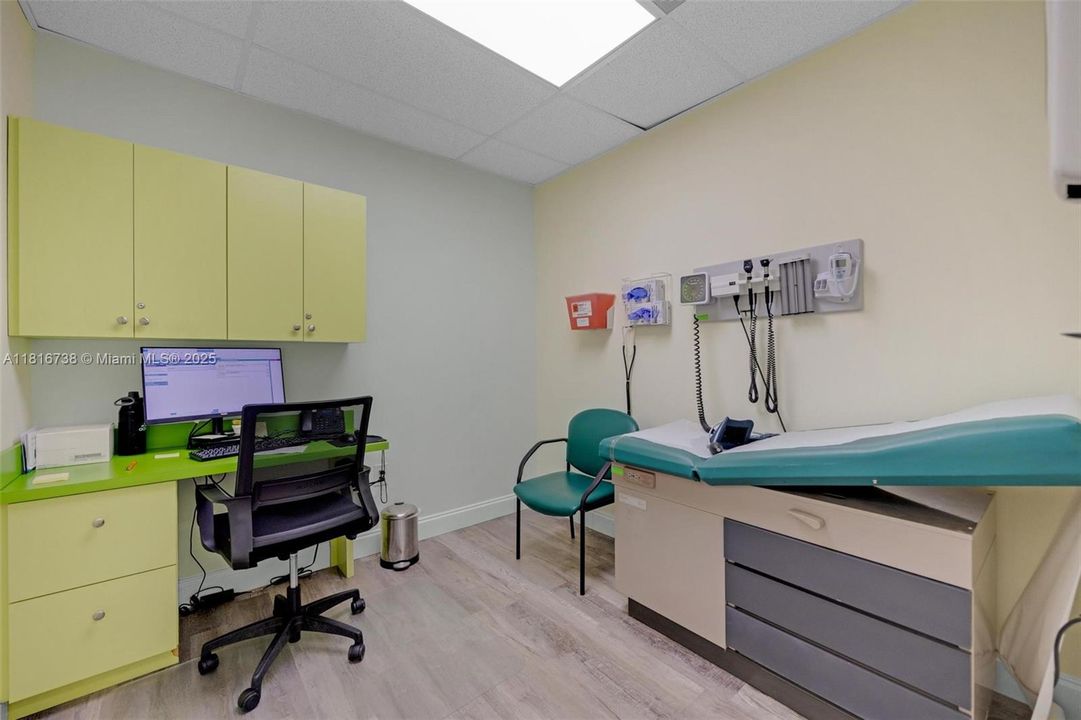 Recently Sold: $2,500,000 (0 beds, 0 baths, 0 Square Feet)