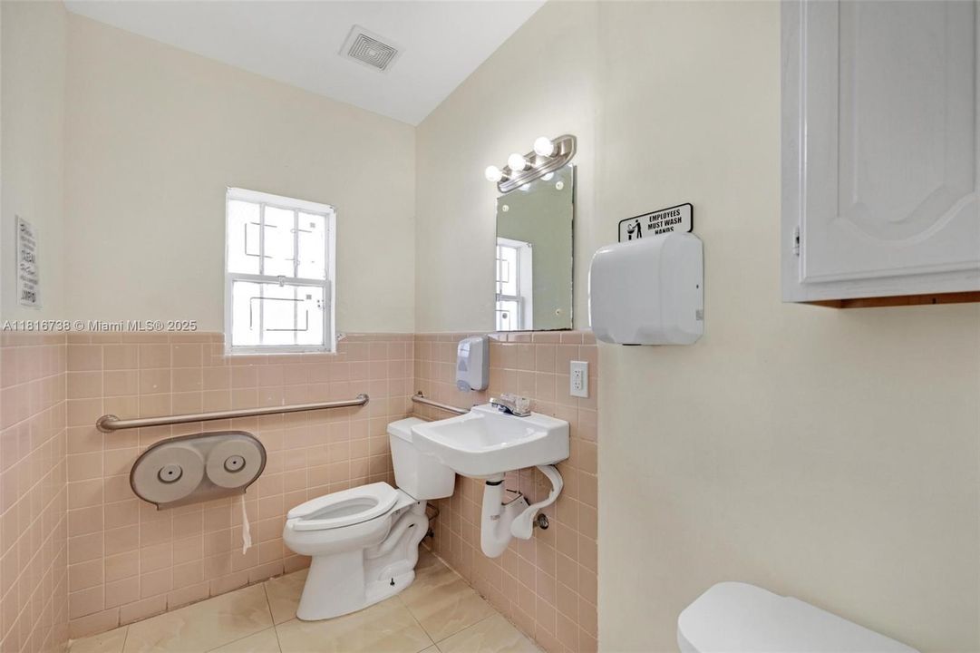 Recently Sold: $2,500,000 (0 beds, 0 baths, 0 Square Feet)