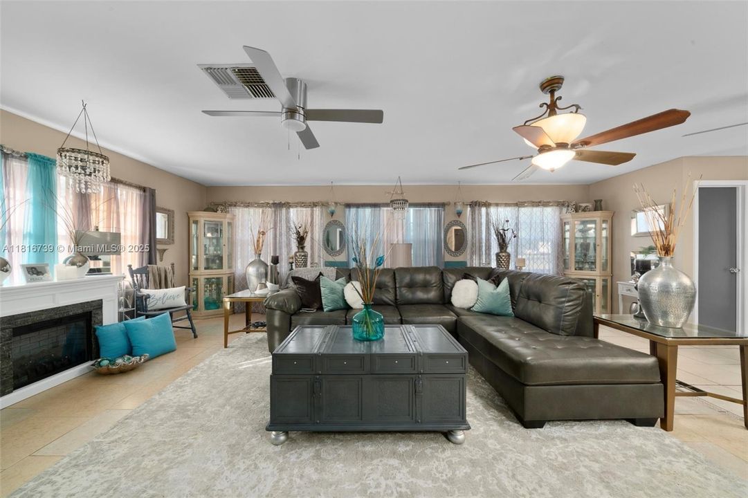 For Sale: $265,000 (3 beds, 2 baths, 0 Square Feet)