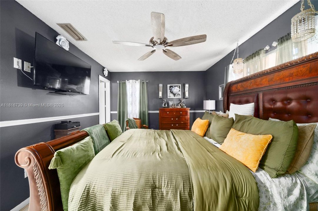 For Sale: $265,000 (3 beds, 2 baths, 0 Square Feet)