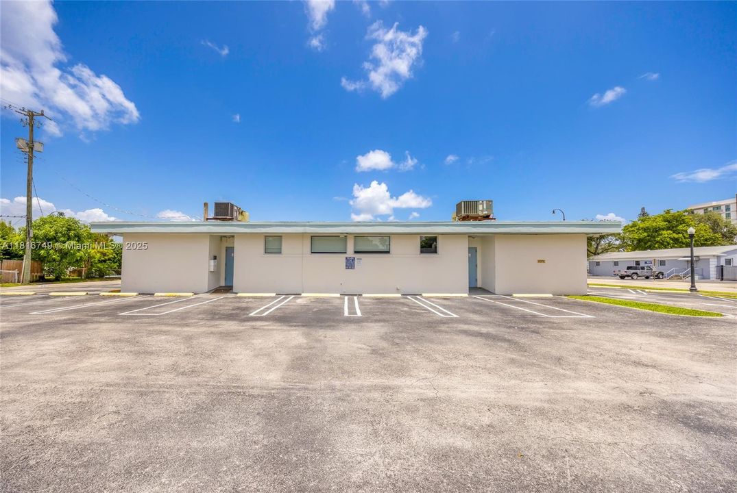 На продажу: $5,000,000 (0 спален, 0 ванн, 0 Квадратных фут)