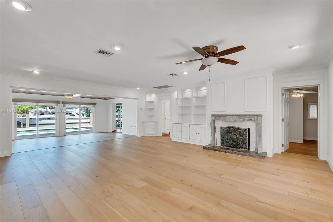 For Sale: $3,000,000 (5 beds, 4 baths, 3673 Square Feet)