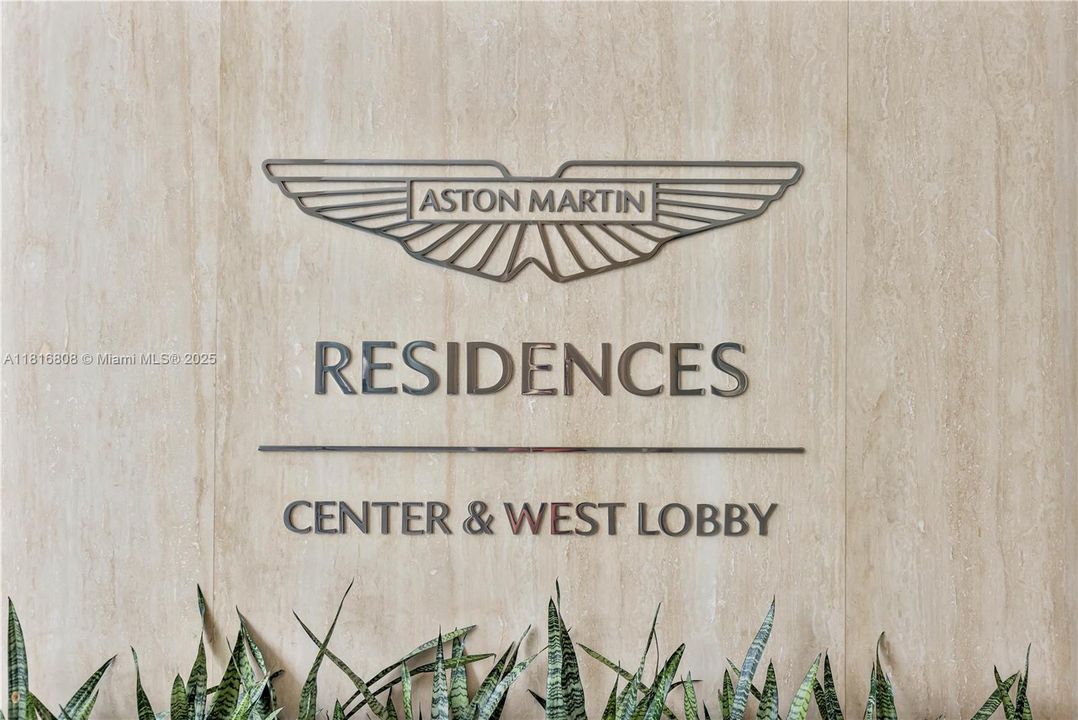 最近售出: $3,300,000 (3 贝兹, 3 浴室, 2329 平方英尺)