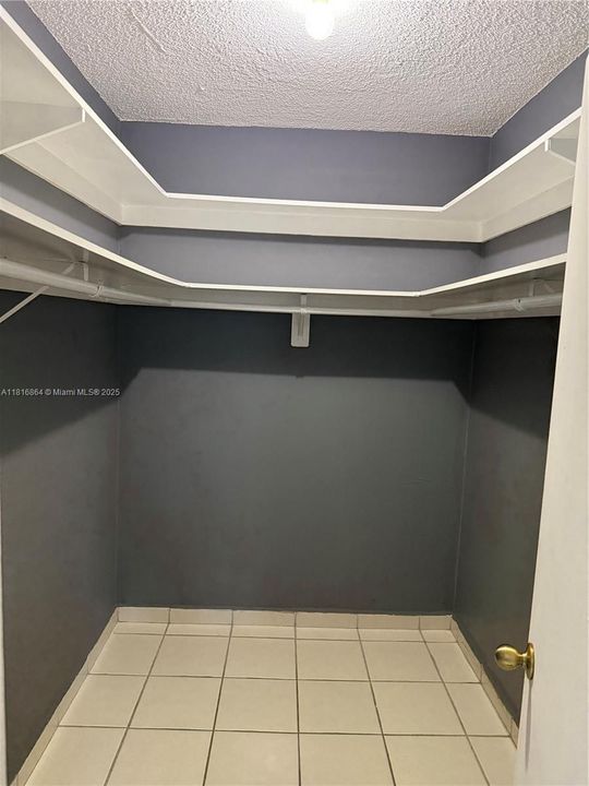 Vendido Recientemente: $259,000 (2 camas, 2 baños, 852 Pies cuadrados)