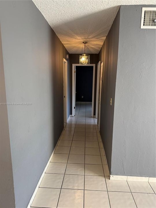 Vendido Recientemente: $259,000 (2 camas, 2 baños, 852 Pies cuadrados)