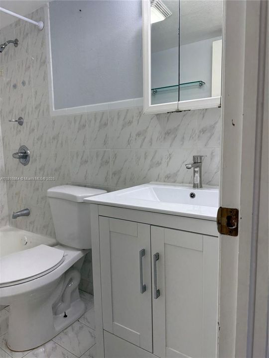 Vendido Recientemente: $259,000 (2 camas, 2 baños, 852 Pies cuadrados)