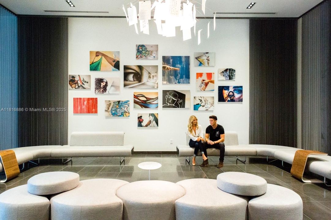 待售: $440,000 (1 贝兹, 1 浴室, 752 平方英尺)