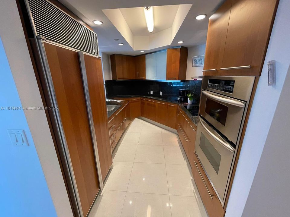 Sub zero refrigerator, micro waive and oven