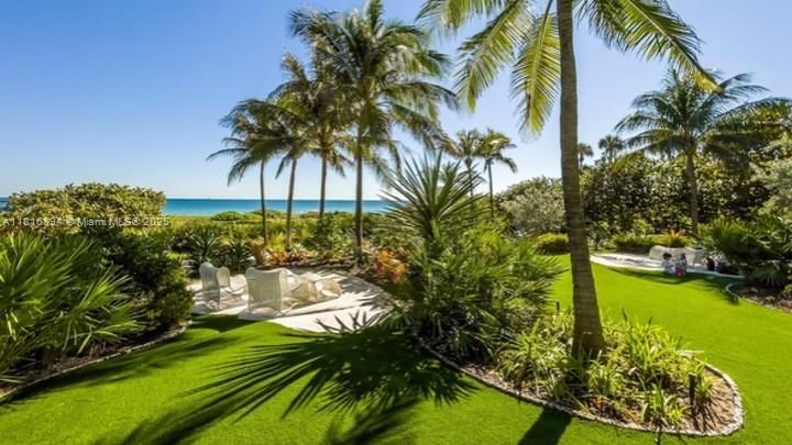 For Sale: $1,150,000 (1 beds, 2 baths, 1246 Square Feet)