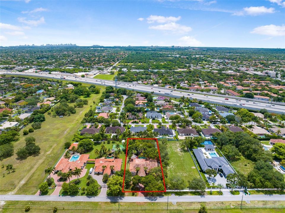 For Sale: $2,250,000 (5 beds, 4 baths, 5190 Square Feet)