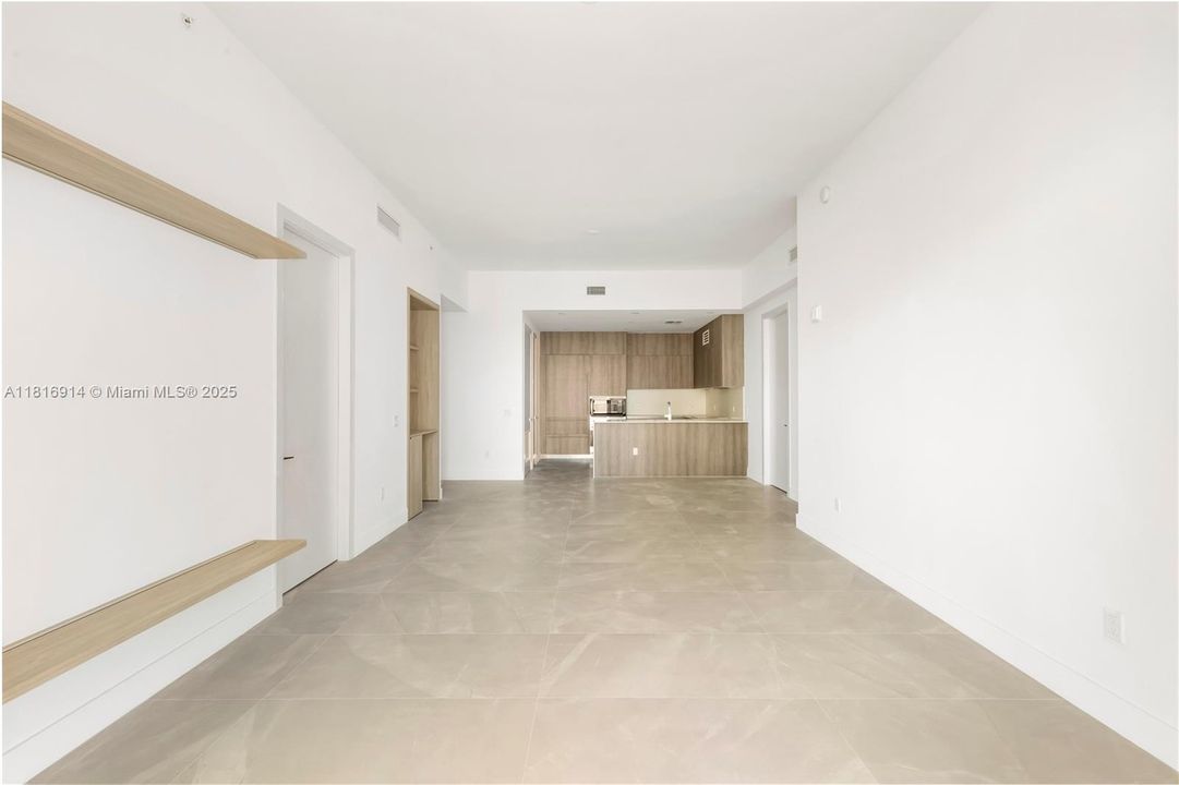 For Sale: $1,480,000 (2 beds, 2 baths, 1388 Square Feet)