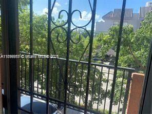 待售: $199,000 (1 贝兹, 1 浴室, 688 平方英尺)