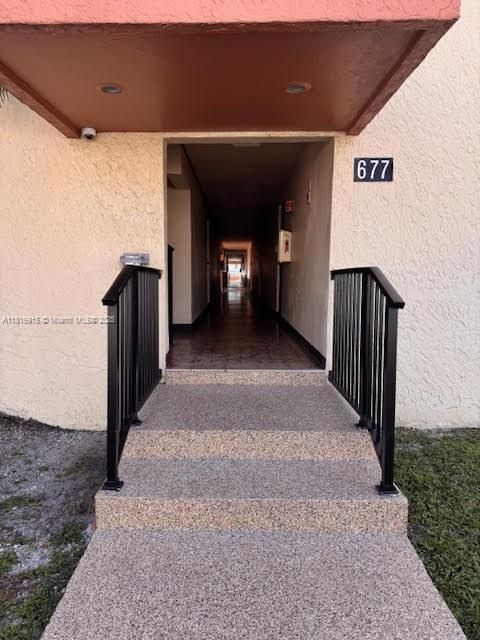 待售: $199,000 (1 贝兹, 1 浴室, 688 平方英尺)