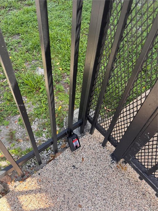 待售: $199,000 (1 贝兹, 1 浴室, 688 平方英尺)