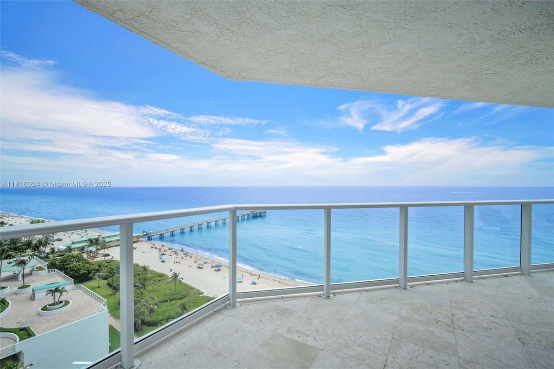 Recently Sold: $1,400,000 (2 beds, 2 baths, 2020 Square Feet)