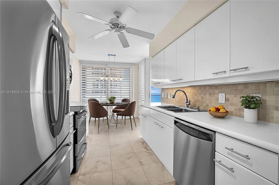 Recently Sold: $1,400,000 (2 beds, 2 baths, 2020 Square Feet)
