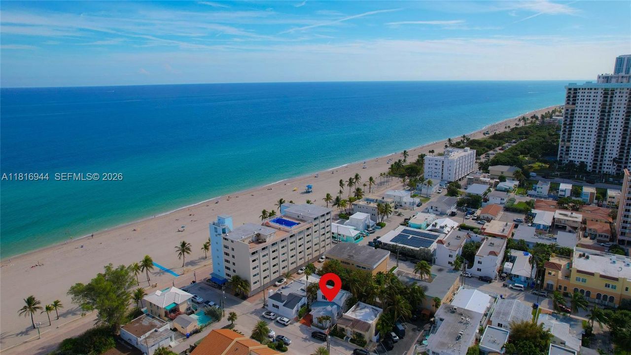 Недавно продано: $1,550,000 (3 спален, 2 ванн, 1507 Квадратных фут)