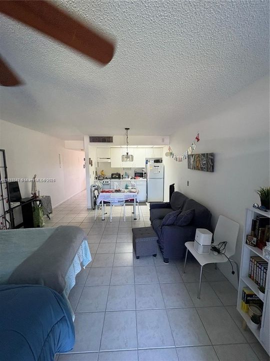 For Sale: $110,000 (0 beds, 1 baths, 525 Square Feet)