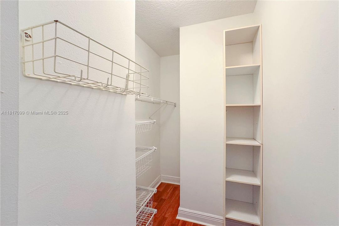 Guest Bedroom 2 Closet