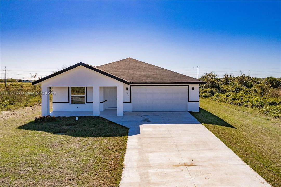 Recently Sold: $284,000 (3 beds, 2 baths, 1798 Square Feet)