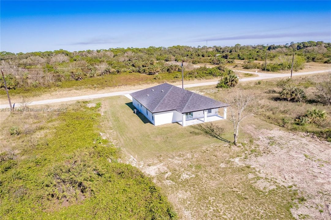 Recently Sold: $284,000 (3 beds, 2 baths, 1798 Square Feet)