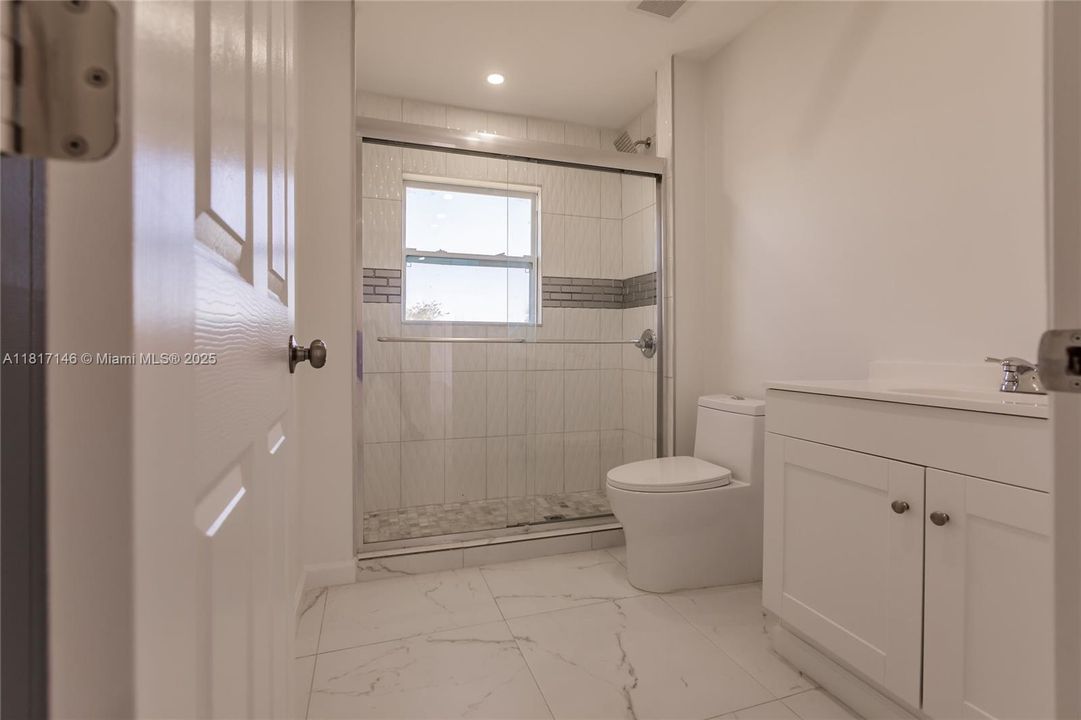 Recently Sold: $284,000 (3 beds, 2 baths, 1798 Square Feet)