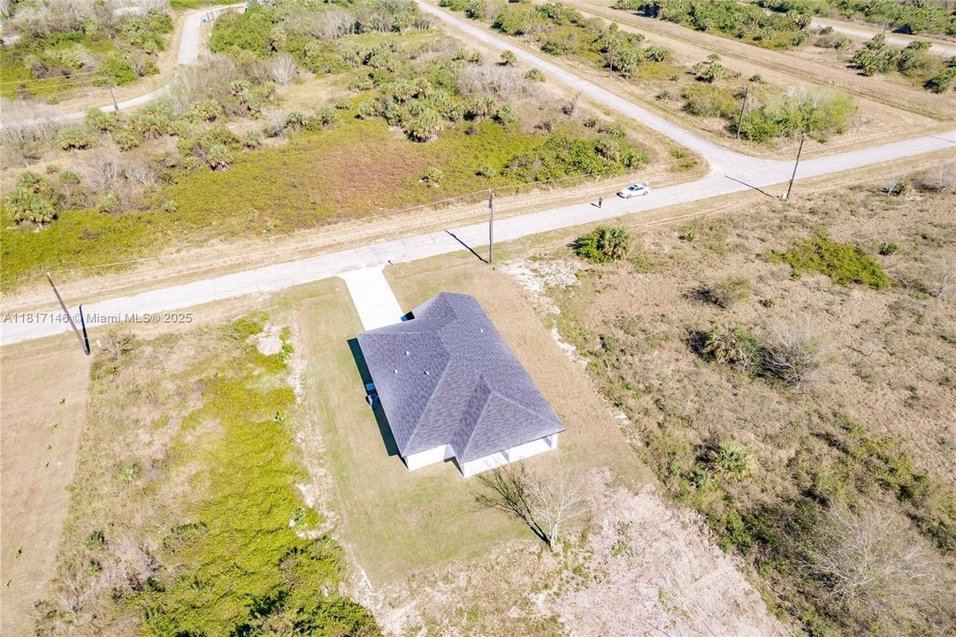 Recently Sold: $284,000 (3 beds, 2 baths, 1798 Square Feet)