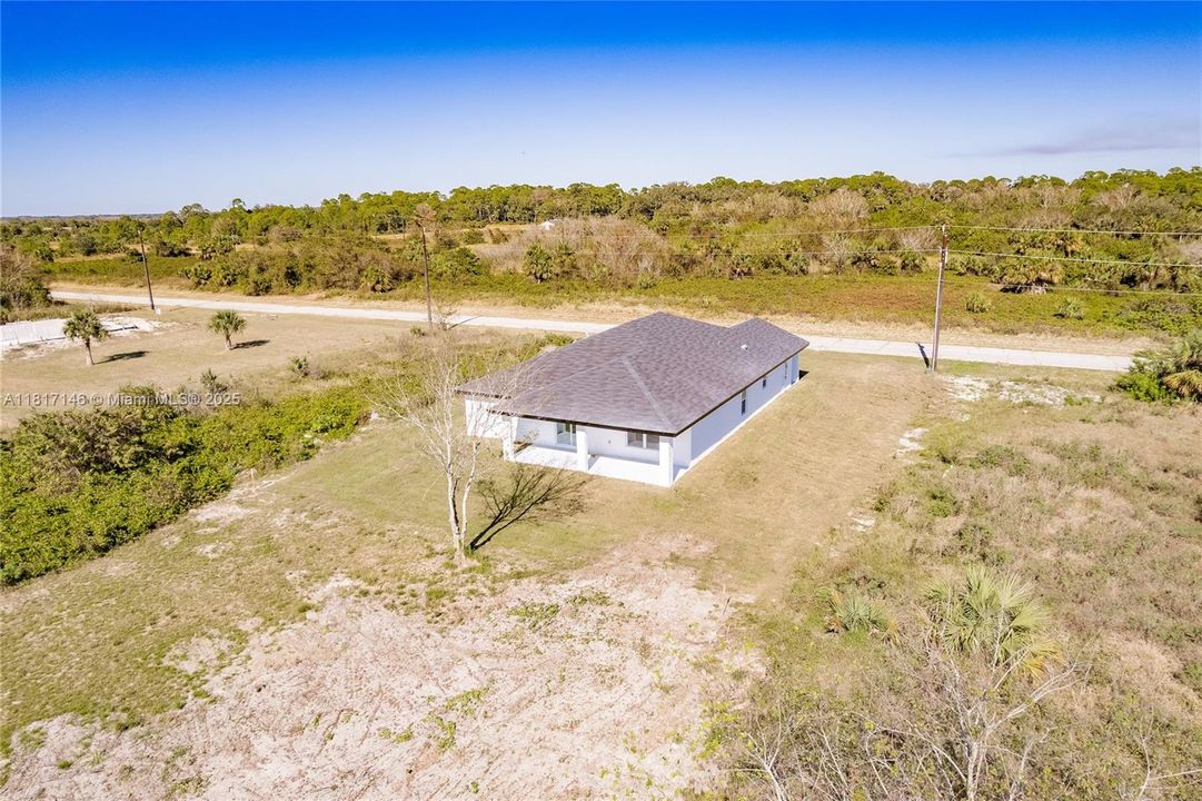 Recently Sold: $284,000 (3 beds, 2 baths, 1798 Square Feet)