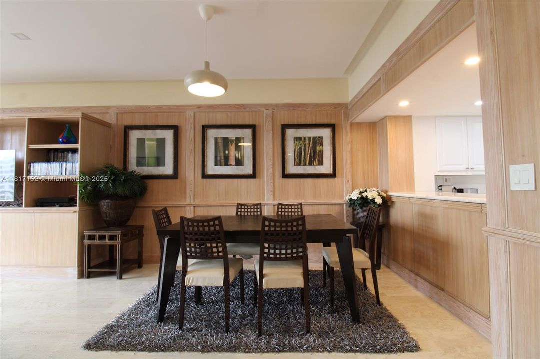 待售: $1,399,000 (2 贝兹, 2 浴室, 1506 平方英尺)