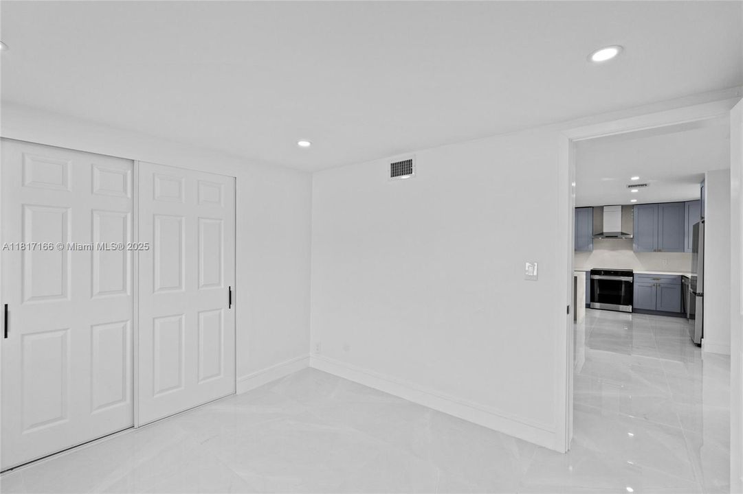 Recently Rented: $3,500 (4 beds, 2 baths, 1436 Square Feet)