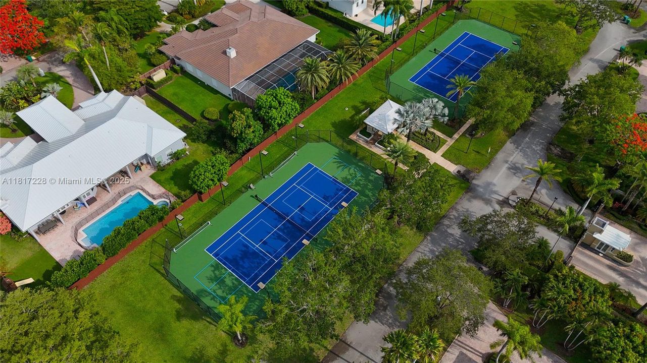 Recently Sold: $2,695,000 (5 beds, 4 baths, 3966 Square Feet)