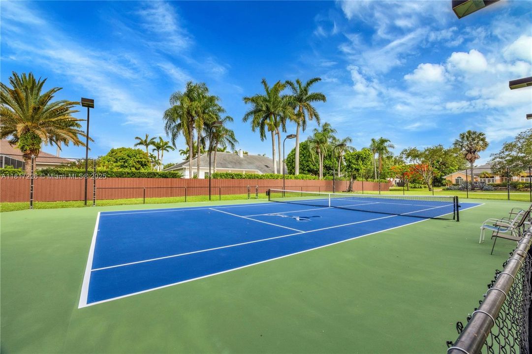 Recently Sold: $2,695,000 (5 beds, 4 baths, 3966 Square Feet)