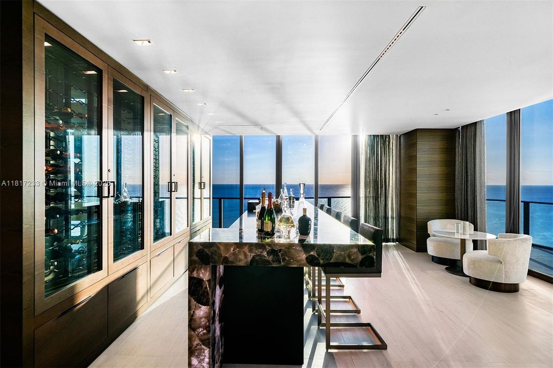 For Sale: $19,900,000 (6 beds, 6 baths, 10755 Square Feet)