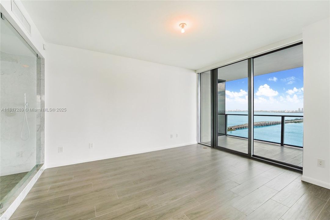 For Sale: $1,745,000 (3 beds, 3 baths, 1634 Square Feet)