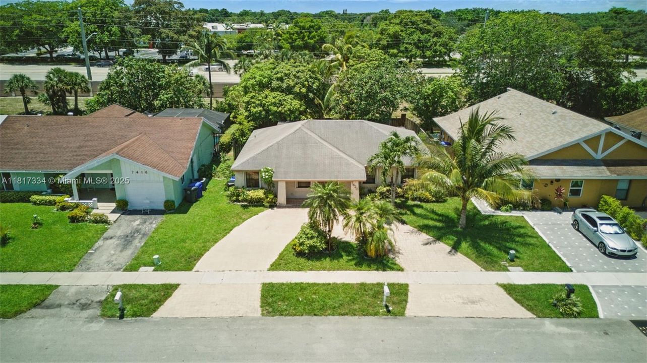 Recently Sold: $448,900 (3 beds, 2 baths, 1693 Square Feet)