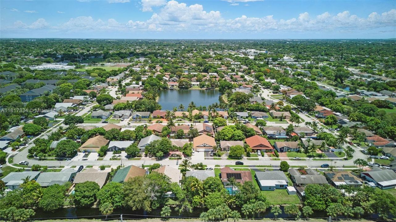 Recently Sold: $448,900 (3 beds, 2 baths, 1693 Square Feet)