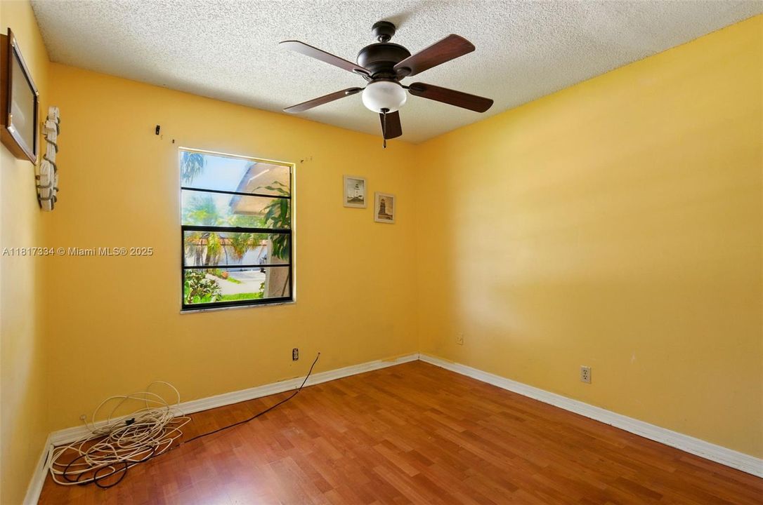 Recently Sold: $448,900 (3 beds, 2 baths, 1693 Square Feet)